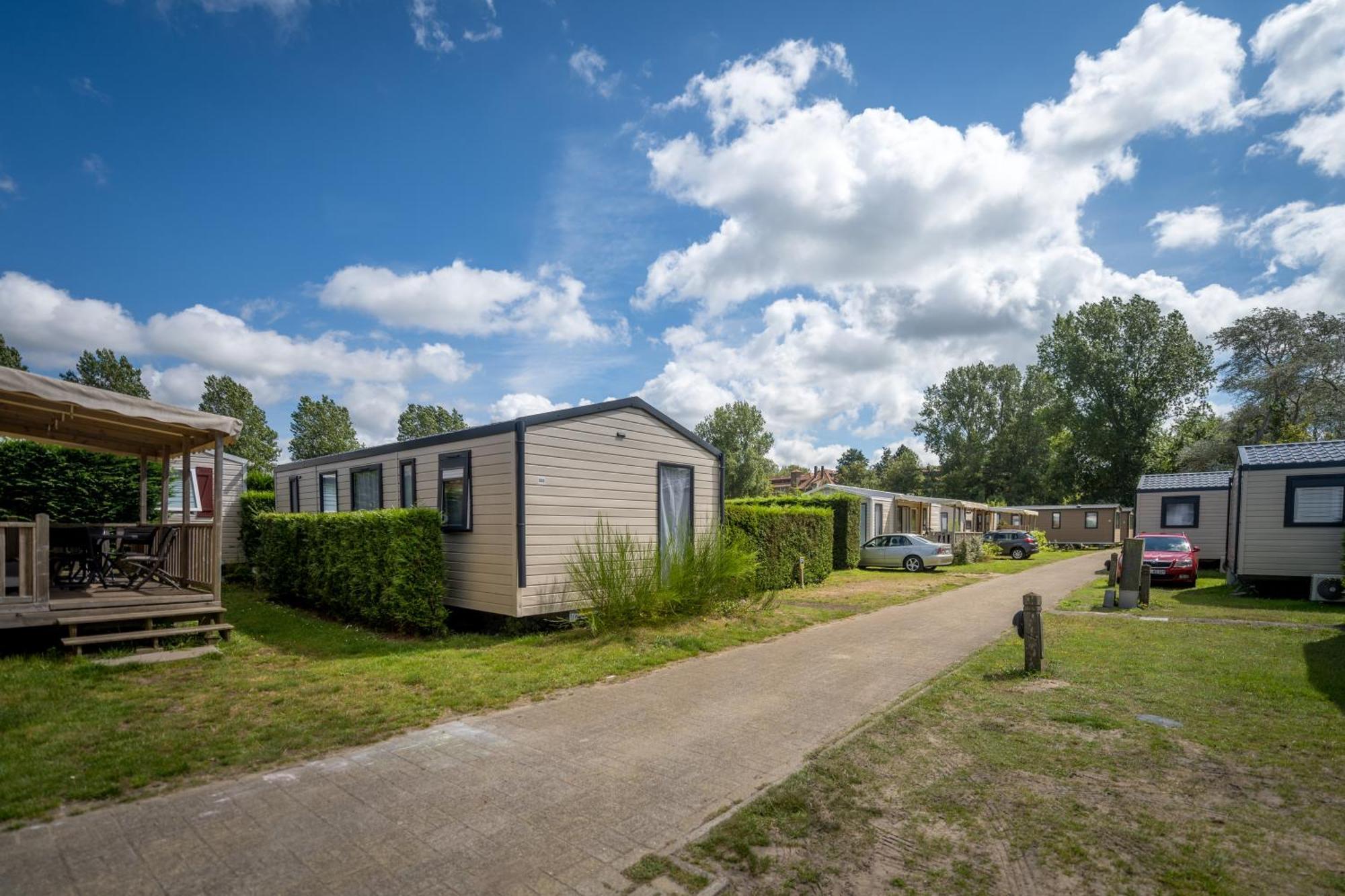 Chalets Eureka & Bloemenduin Koksijde Exterior photo